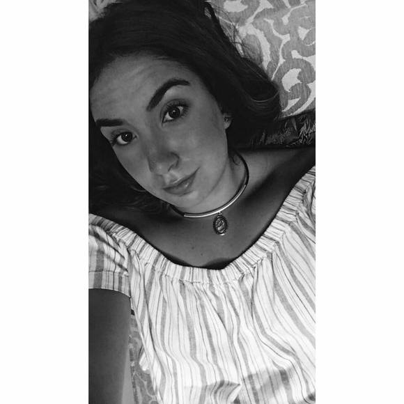 Meet your Posher, Karla - Picture 1 of 1